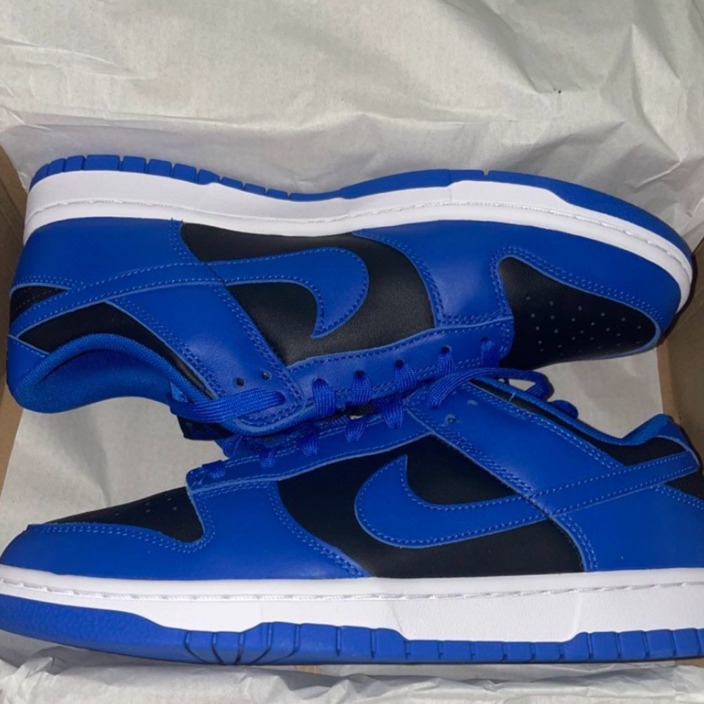 Nike Men's Royal Blue and Black Sneakers